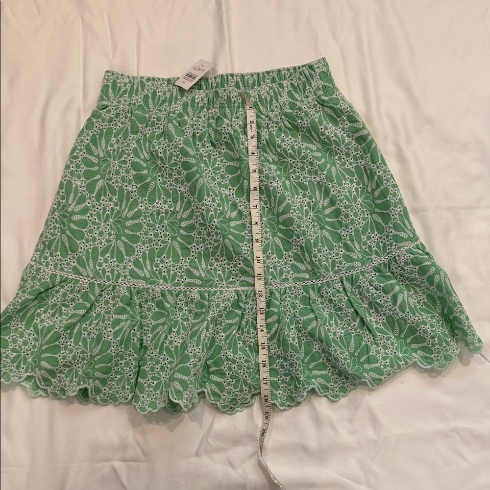Loft women's skirt, size XS, NWT